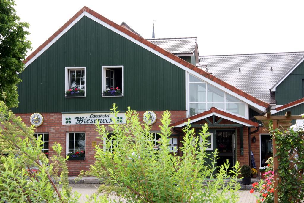 Landhotel Wieseneck Apenburg-Winterfeld Exterior photo
