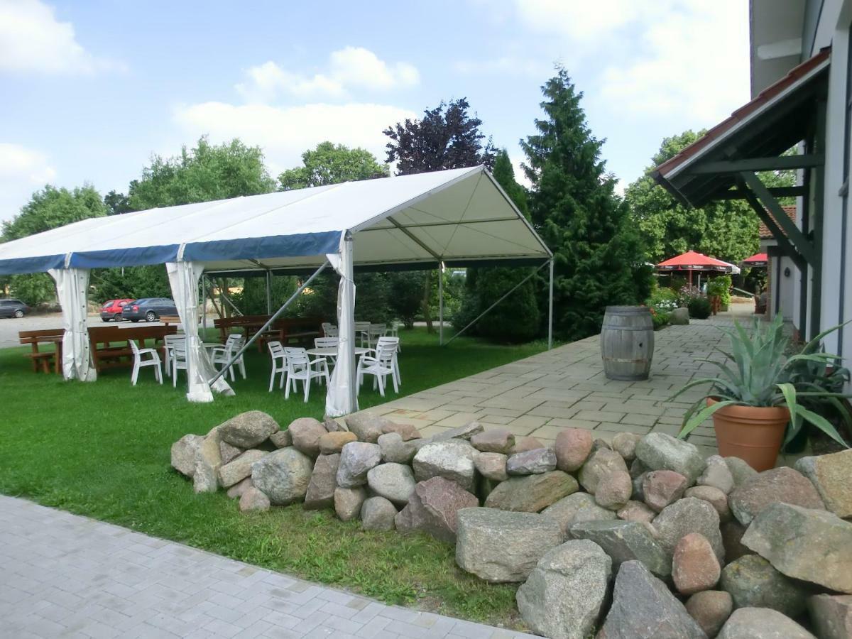 Landhotel Wieseneck Apenburg-Winterfeld Exterior photo
